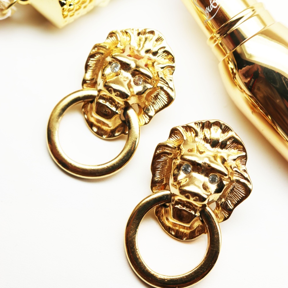 β¨ VINTAGE KJL Lion's Head Doorknocker Earrings π - Picture 6 of 16